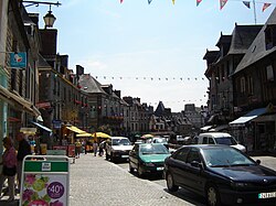 Dol-de-Bretagne - La Grande Rue